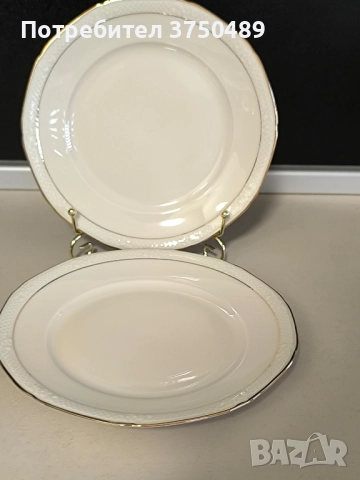 Чинии от фин порцелан и златни кантове -6броя, снимка 3 - Чинии - 52517194