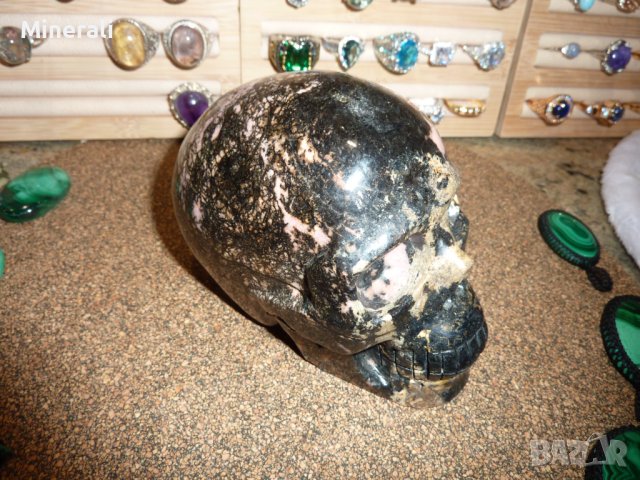 Голям череп от родонит 1407гр., снимка 2 - Други ценни предмети - 43169842
