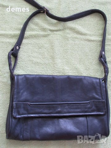  Дамска чанта в черно от естествена кожа, нова