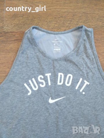 Nike - страхотен дамски потник, снимка 2 - Потници - 29023367