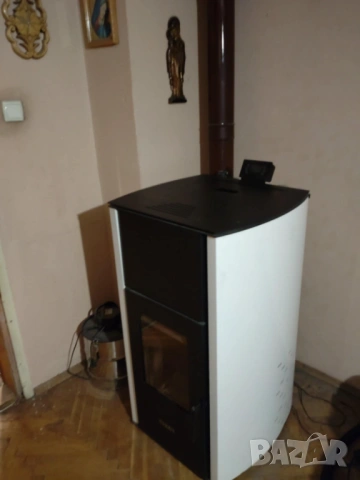 Burnit Comfort 25 пелетна камина, снимка 2 - Камини - 53514563