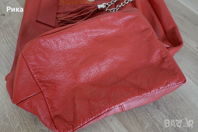 Ефектна червена чанта, снимка 8 - Чанти - 43900164