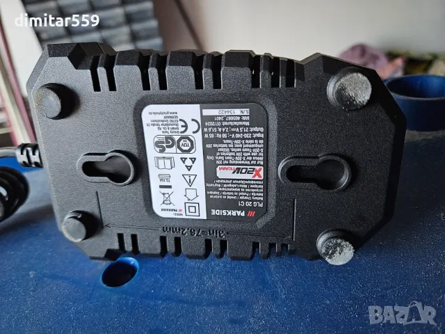 Parkside зарядно за батерии 20V 2А, снимка 5 - Винтоверти - 48555837