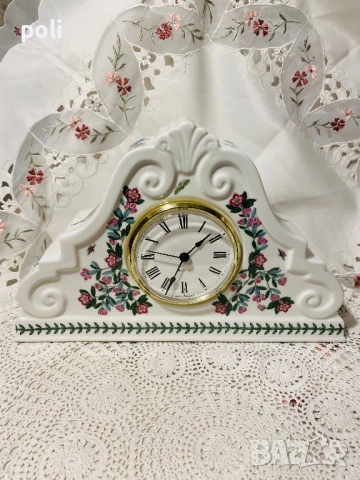 порцеланов настолен часовник 