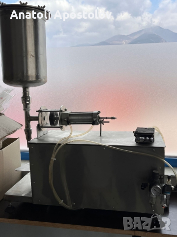 !СПЕШНО! Пълначно-дозираща машина за козметика, снимка 4 - Други машини и части - 44861232