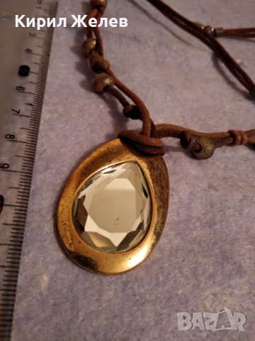СТАР ВИНТИДЖ АРТ ДЕКО СТИЛ МЕДАЛЬОН ГОЛЯМ БЛЕСТЯЩО ФАСЕТИРАН ПЛАНИНСКИ КРИСТАЛ КОЛИЕ ПОЗЛАТА 34770, снимка 13 - Колиета, медальони, синджири - 39144489
