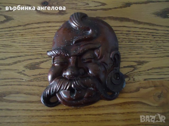 Аплик маска на татарин за стена 