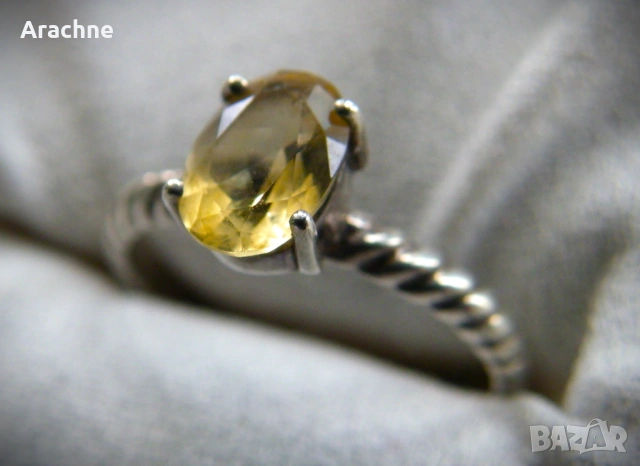 Сребърен пръстен със жълт сапфир от The Genuine Gemstone Company