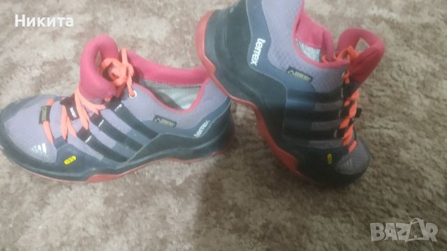 Адидас gore tex terrex 32-33 номер, снимка 2 - Детски маратонки - 39520236
