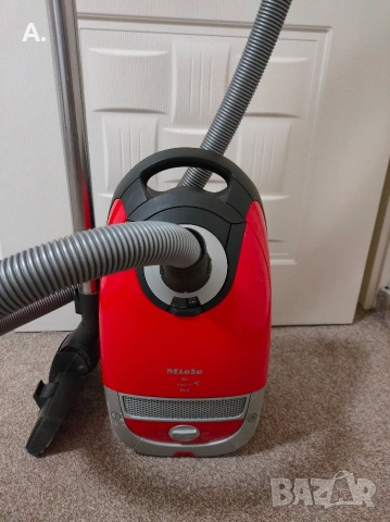 Продавам прахосмукачка Миеле/Miele., снимка 6 - Прахосмукачки - 53104431