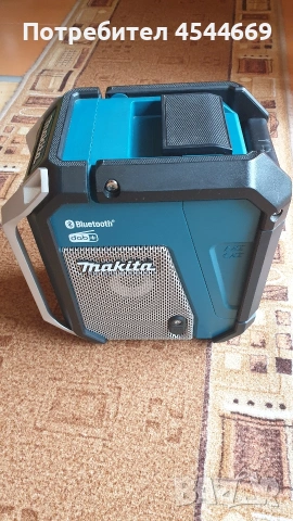 Нов модел Макита радио DMR115, снимка 3 - Радиокасетофони, транзистори - 53293531