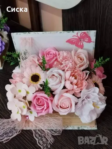 Кутия книга с петнадесет  нежни сапунени цветя , снимка 5 - Подаръци за жени - 40950994