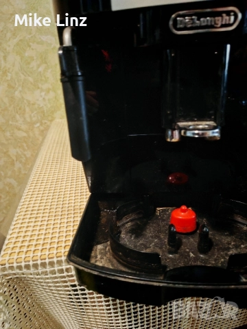 Delonghi ECAM Magnifica S, снимка 5 - Кафемашини - 52152714