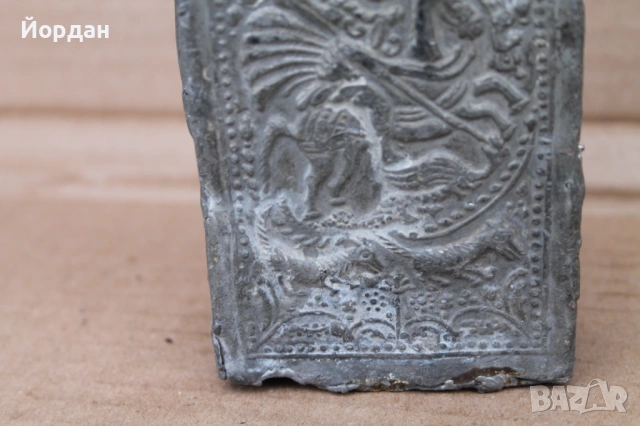 Стар калаен павур със ''Свети Георги'', снимка 2 - Антикварни и старинни предмети - 53326456