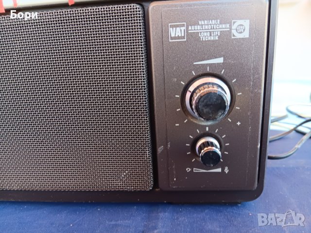 GRUNDIG RR 220 Радиокасетофон, снимка 5 - Радиокасетофони, транзистори - 44132353