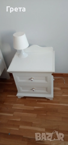 нощно шкафче