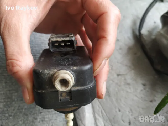 Моторче регулиране  фарове Saab 95 , Saab 93, снимка 3 - Части - 49829636