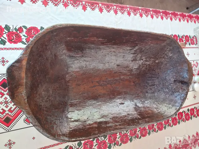 Дървено дялано корито, снимка 1