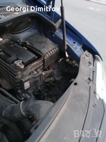 Продавам кади 1.6 газ бензин 2007г мн. Иконична 7/100 газ, снимка 4 - Автомобили и джипове - 53480478