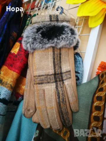 Дамски ръкавици с естествен косъм , снимка 3 - Ръкавици - 38181603