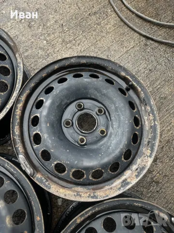 Оригинални железни джанти VW Golf Jetta Bora Audi A3, снимка 4 - Гуми и джанти - 50421790