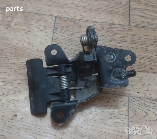 Ключалка Преден Капак Ауди A3 8L (1) - 8L0823480, снимка 4 - Части - 53346385