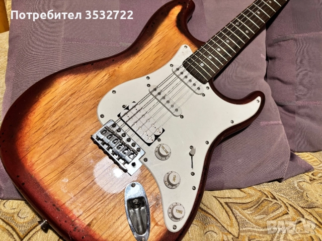 Електрическа китара, снимка 4 - Китари - 50829997