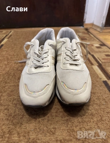 Стилни дамски обувки 