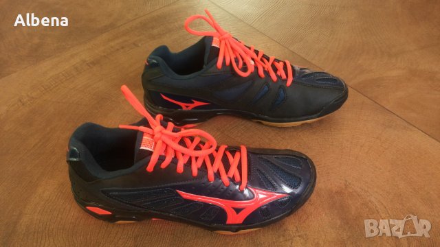 Mizuno WAVE Football Shoes Размер EUR  39 / UK 6 за футбол в зала 71-14-S, снимка 2 - Детски маратонки - 43718384