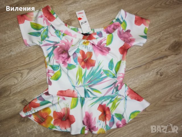 Нова красива лятна блуза с етикет, снимка 3 - Корсети, бюстиета, топове - 27500710