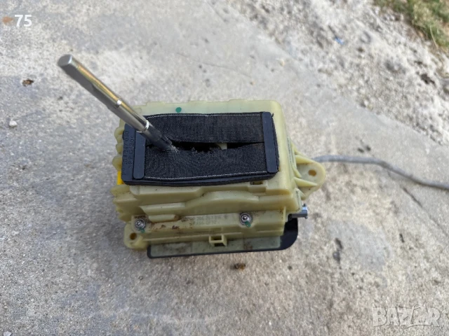 Селектор за кутия - Mercedes C(w204), снимка 2 - Части - 51420218