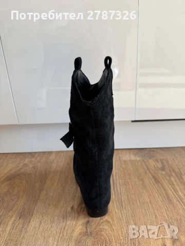 Тренд зимни боти тип Givenchy, снимка 3 - Дамски боти - 53564353