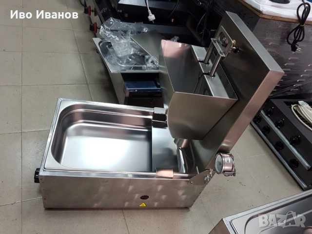 Продавам машина за казанлъшки понички, снимка 7 - Обзавеждане за заведение - 21714401