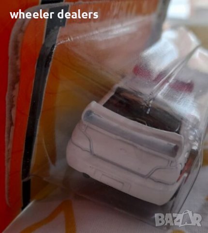 Метална количка Matchbox Subaru Impreza Police в мащаб 1:64, снимка 2 - Колекции - 39081768