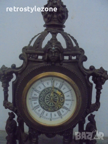 № 8250 Стар механичен настолен часовник  , снимка 2 - Антикварни и старинни предмети - 51638490