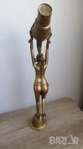 Голяма африканска бронзова пластика на жена, снимка 9 - Антикварни и старинни предмети - 47655873