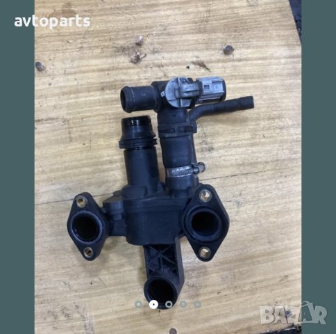 Range rover sport 2012година 3.0d 245кс Фланец охладителна течност, снимка 2 - Части - 40467475