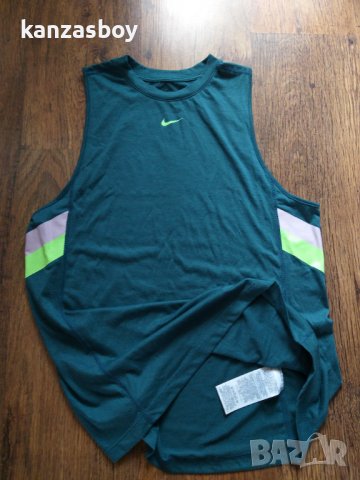 Nike T-Shirts Dri Fit Stripe Sleeveless - страхотен дамски потник, снимка 7 - Потници - 36623040