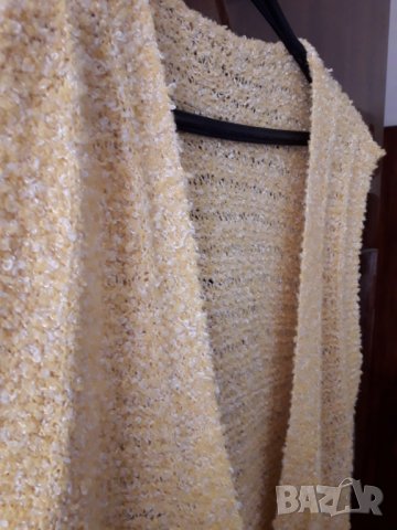 Дамски плетен елек дълъг жълт, снимка 4 - Елеци - 28010355