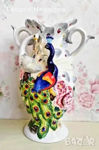 Ваза паун ръчно рисуване 