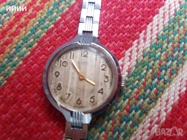 Дамски часовник Луч 