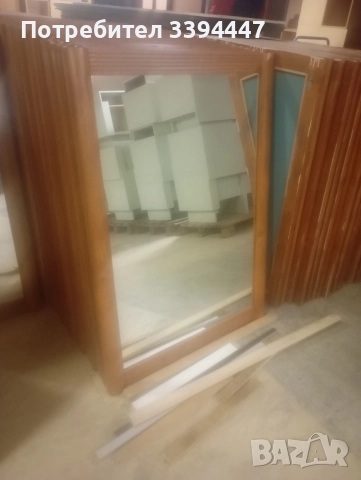 Огледало професионално в дървена рамка 110 на 80 см