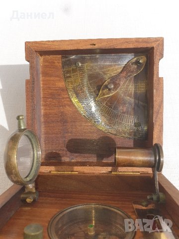 Секстант с компас в дървена кутия, снимка 7 - Морски сувенири - 43258511