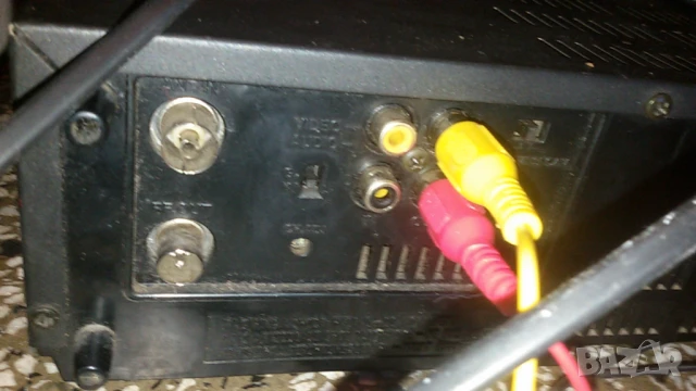 Akai VS-R110EDG video casette player VHS Japan, снимка 11 - Плейъри, домашно кино, прожектори - 51316577