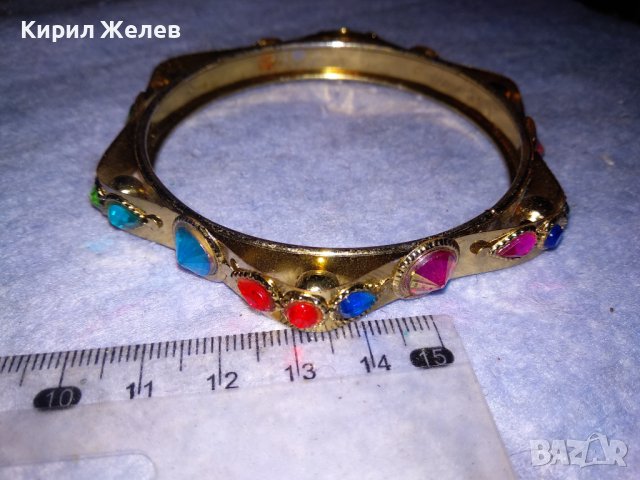 ЗЛАТИСТА ЕТНОГРАФСКИ СТИЛ ЕФЕКТНА СТОМАНЕНА РЕТРО ГРИВНА с ФАСЕТИРАНИ ЦВЕТНИ КРИСТАЛИ 38004, снимка 9 - Гривни - 40814093
