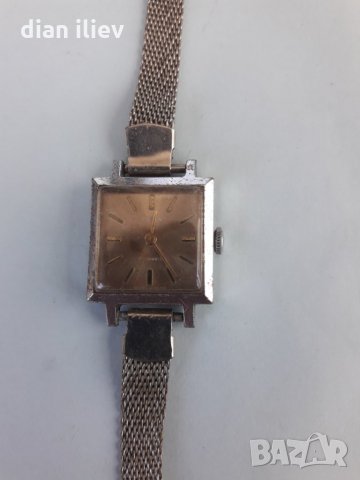 Стар дамски механичен часовник -Заря , снимка 2 - Антикварни и старинни предмети - 28647197