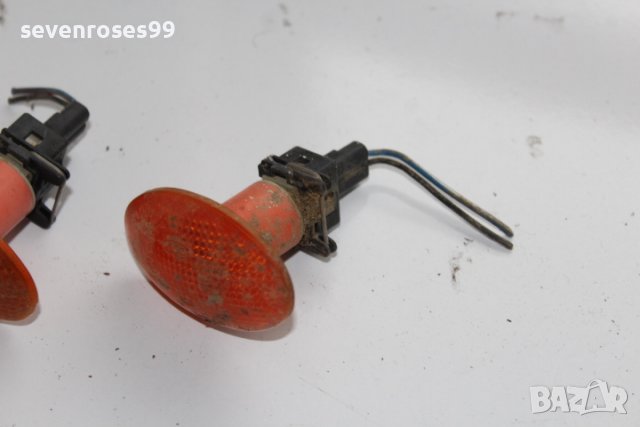Мигачи калник ляв десен Форд КА 1 Ford KA 1 комплект, снимка 3 - Части - 39724832