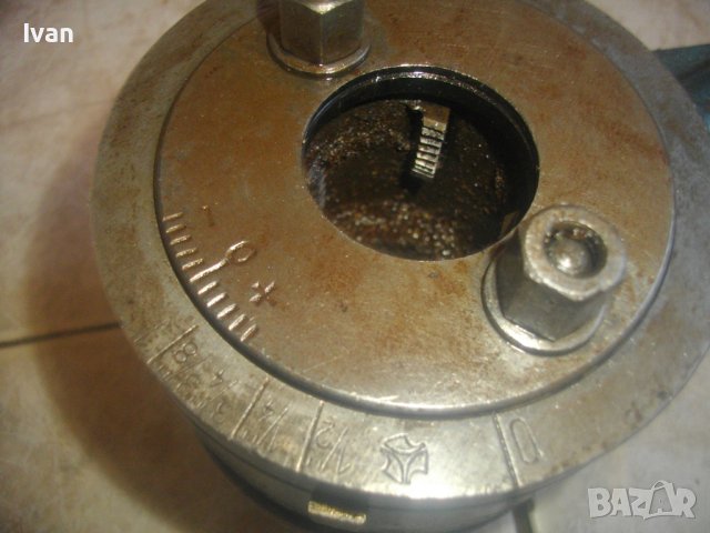 Унгарска Плашка/Пафта/Винтонарезка/Винторезка За Резби Тръби До 1 Цол-Почти Нова-С Ножове 3/4-1 Цол, снимка 8 - Други инструменти - 43226989