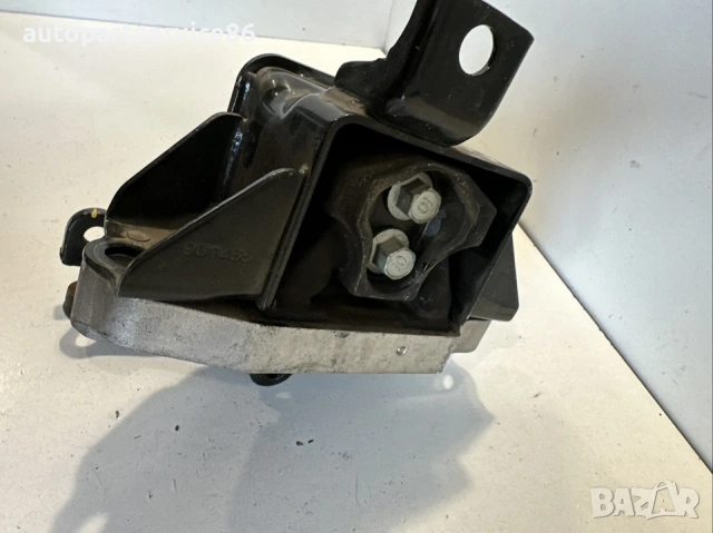 Конзола за закрепване на двигателя хибрид за KIA Sportage 1.6 CRDi (2020) 21830-D9200, снимка 2 - Части - 53356823