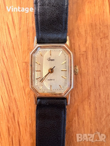 Vintage Timex малък дамски часовник